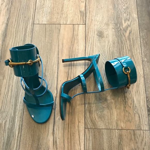 Gucci Vernice Crystal Heels+ - Picture 3 of 5